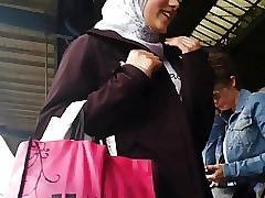 Wolter's Hijab Bitch 001